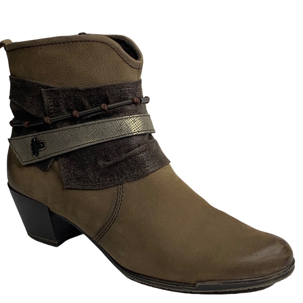 Tamaris Brown Boho Western Style Comfort Ankle Boots Straps & Chains Size 10.5